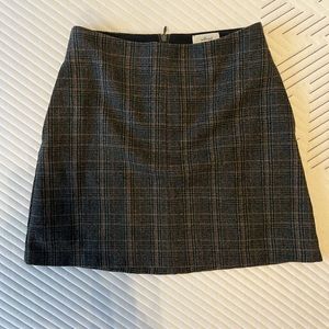 Aritzia - Wilfred Mini Skirt, size 4